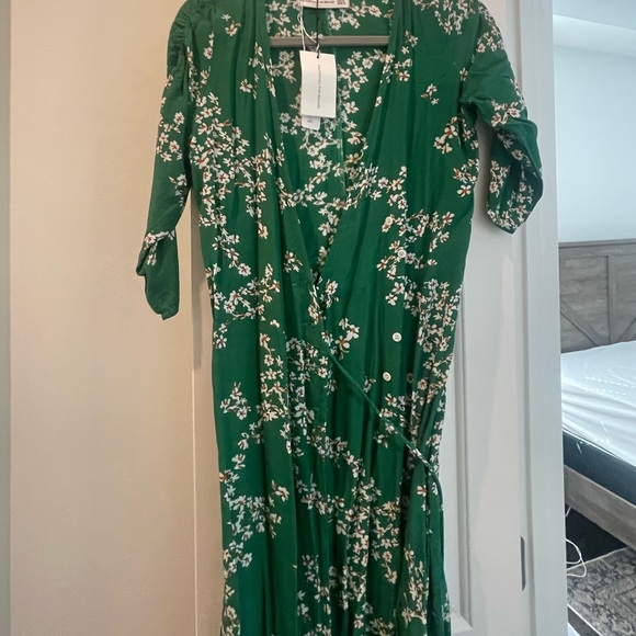Faithful the brand - Anne Marie Green Floral Print Wrap Midi Dress - Picture 6 of 10